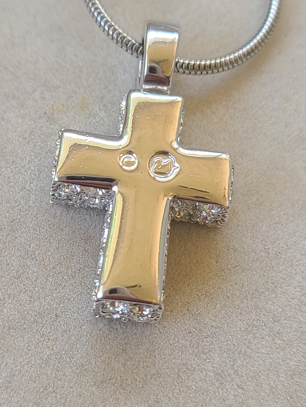 Swarovski Silver Toned Crystal Cross Pendant Necklace- Excellent Condition